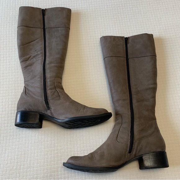 Born grey leather tall boots - Picture 4 of 16